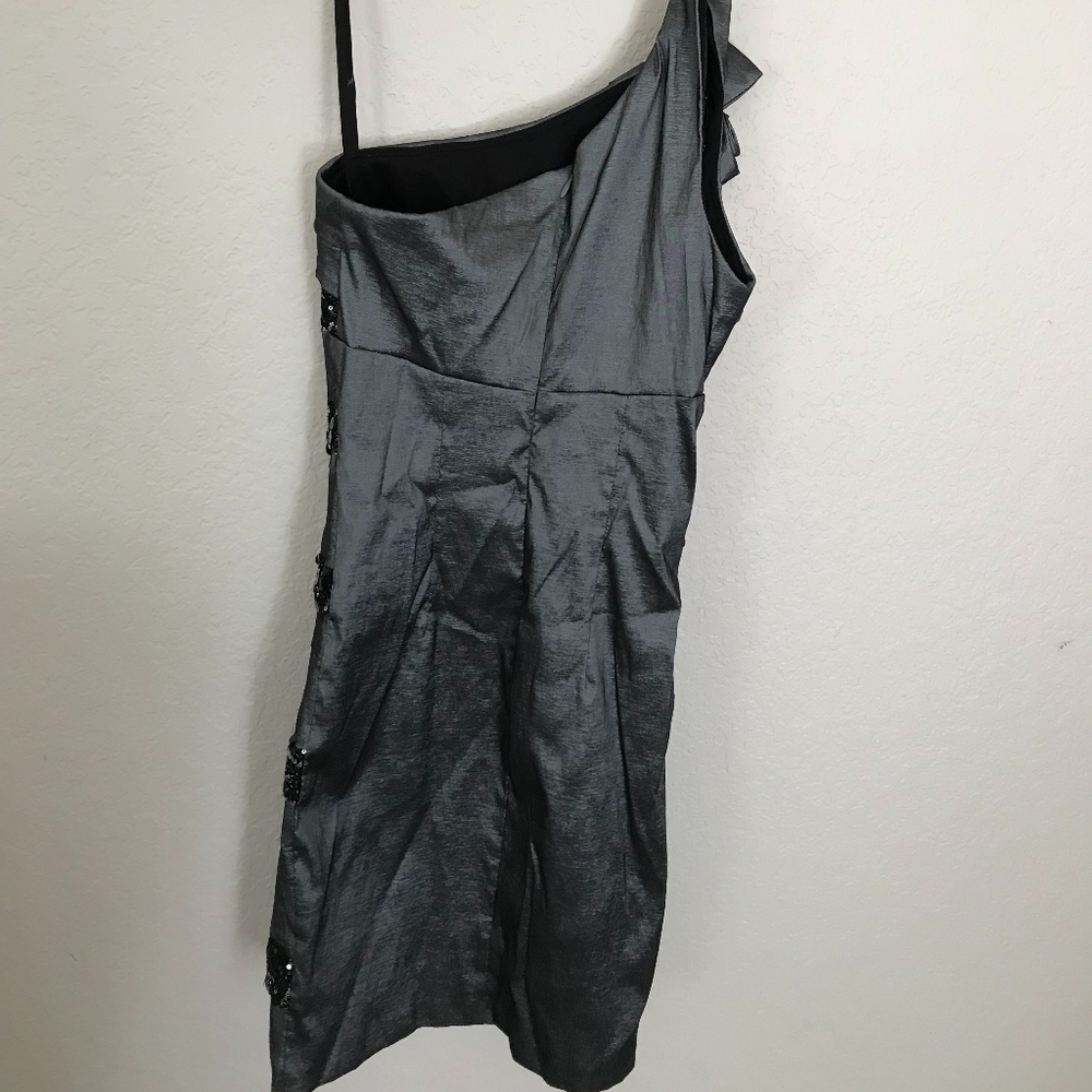 Cache Dress - Picture 2 of 3